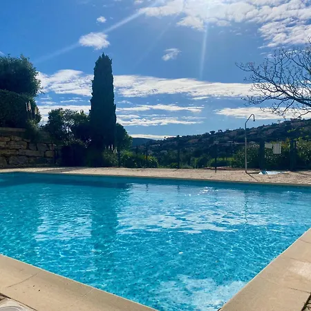 Сasa de vacaciones Nichée Sur Golf&piscine Sainte-Maxime