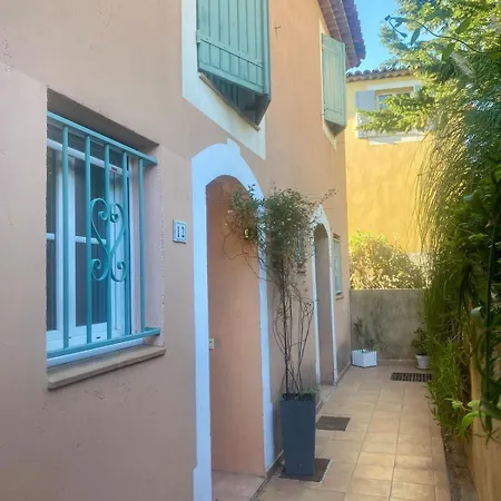 Nichee Sur Golf & Piscine Ferienhaus Sainte-Maxime